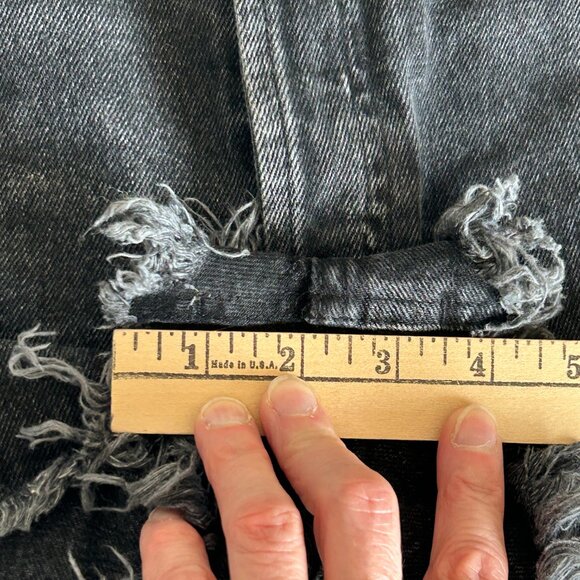 Zara Womens High Rise Denim Cutoff Shorts Size 6 Black Distressed Raw Hem Summer - Picture 15 of 16